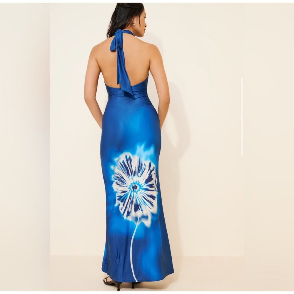 REVOLVE Especia Moonflower Blue Maxi Dress Size Medium - Picture 2 of 8